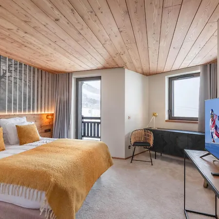 Apartment Duplex Neuf A 1850, Au Pied Des Pistes Avec Acces Piscine Et - Fr-1-564-101 Courchevel