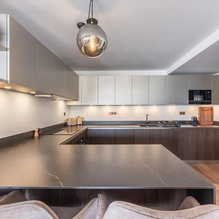 Duplex Neuf à 1850, Au Pied Des Pistes Avec Accès Piscine Et - Fr-1-564-101 *